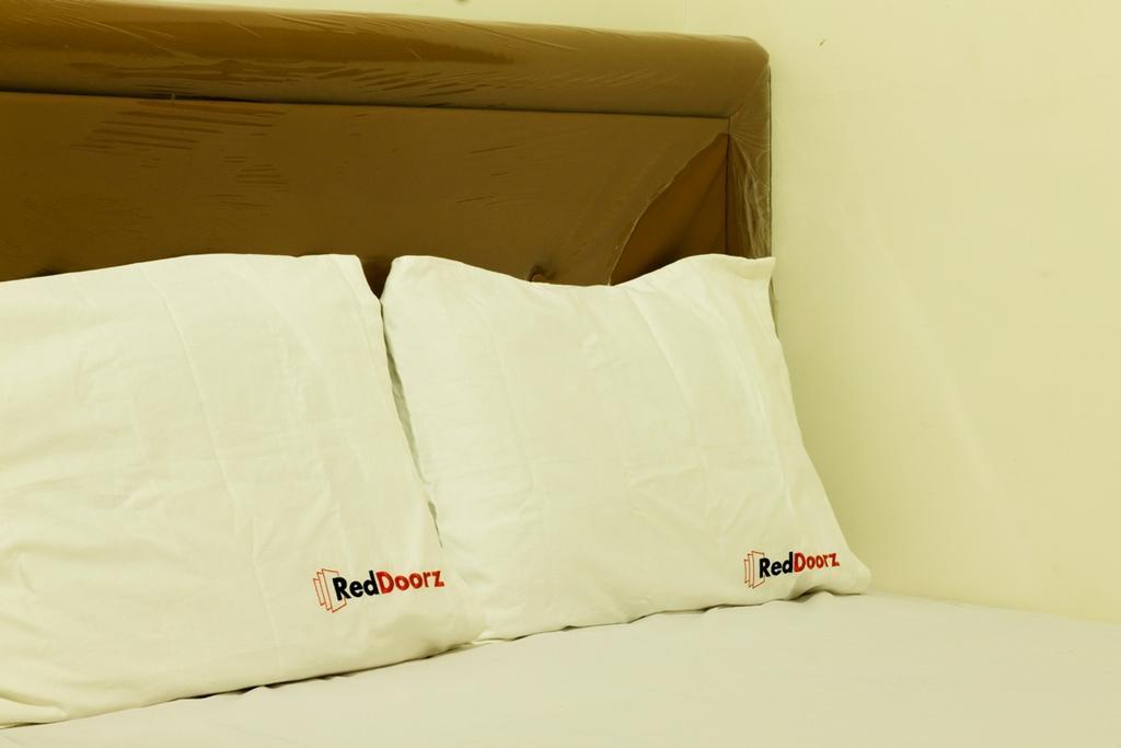 Reddoorz Near Taman Puring Hotel Jakarta Exterior photo