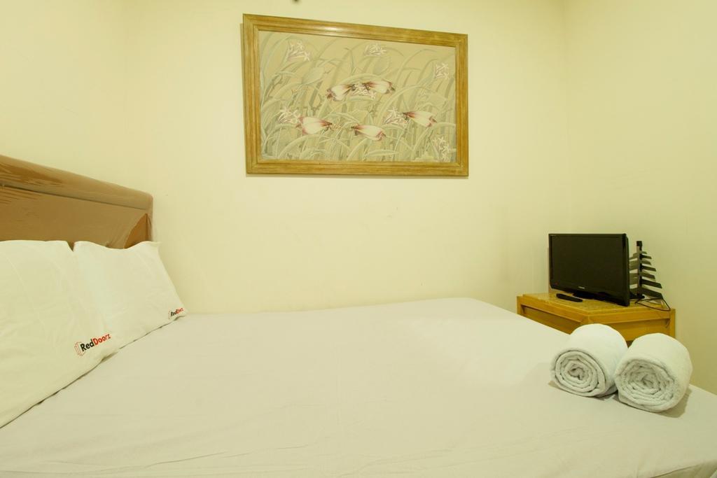 Reddoorz Near Taman Puring Hotel Jakarta Exterior photo