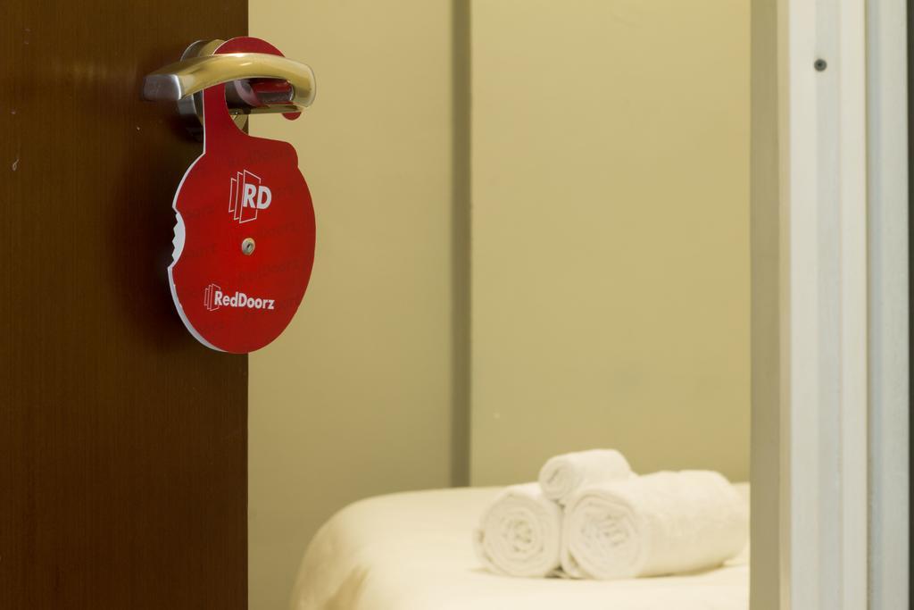 Reddoorz Near Taman Puring Hotel Jakarta Exterior photo